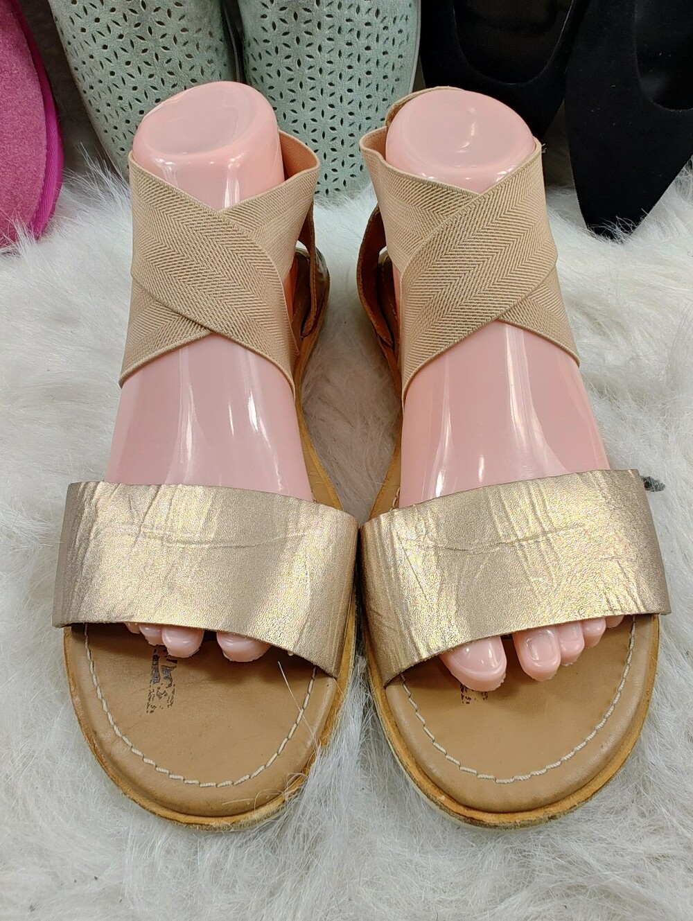 Sorel Ella III Crisscross Ankle Strap Sandal Gold & Tan Women's Size 9.5